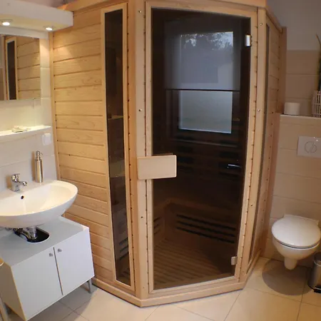Holiday home Felilotte -